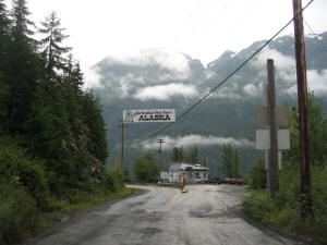 Canadian customs and immigration - Stewart, BC