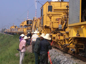 Laying sleepers south of Xiangfan